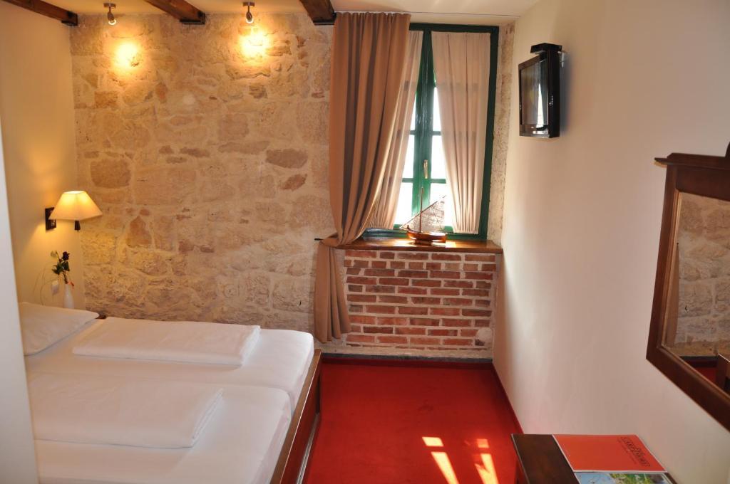 Hotel Carpymore Biograd Na Moru Pokoj fotografie